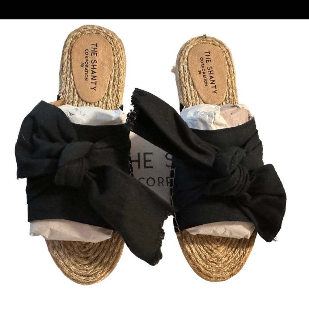 BNIB The Shanty Corporation size 39 black slides- Shack Slides- handcrafted